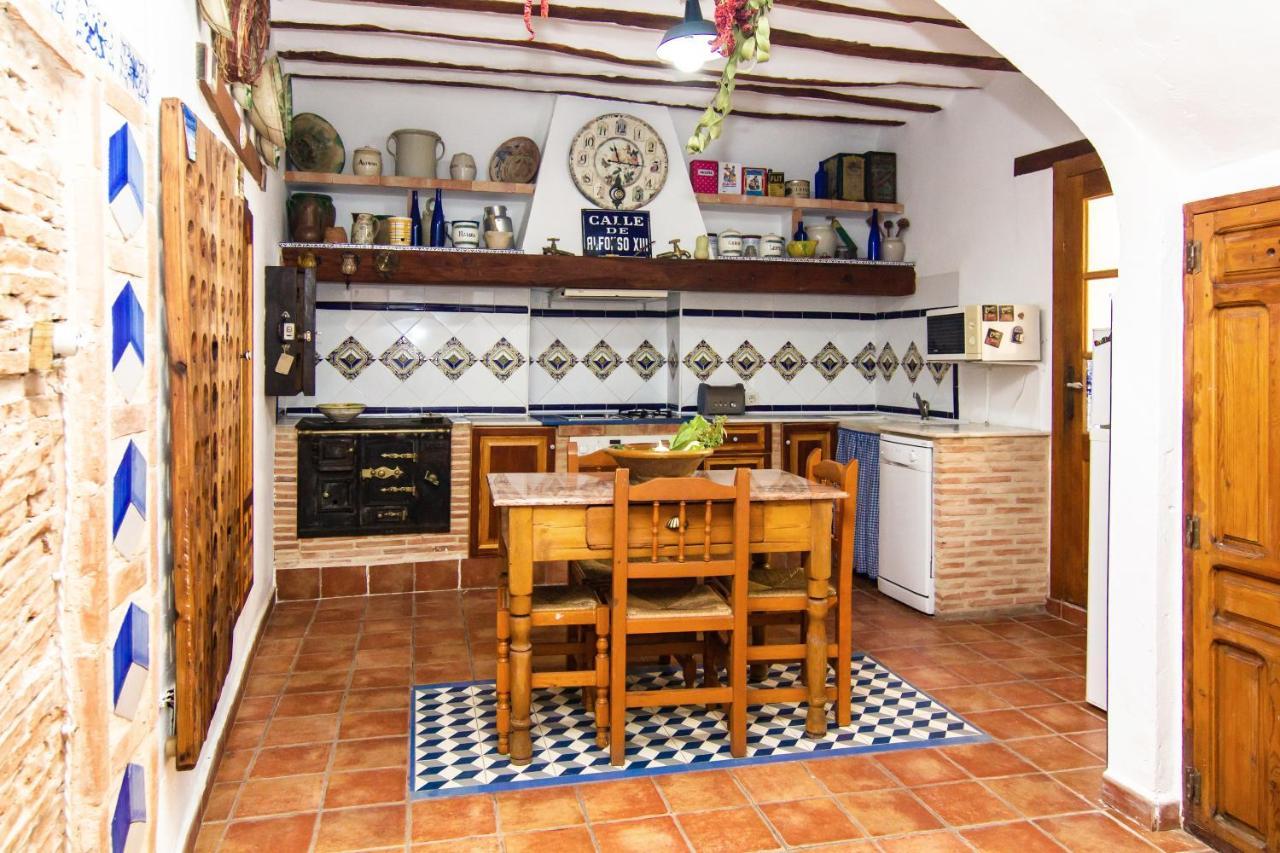 Вилла Casa Rural "Dona Martina" Эльче-де-ла-Сьерра Экстерьер фото